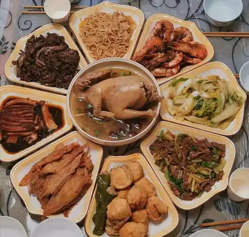 新春序曲起嗨皮牛耶吃了这顿年夜饭
