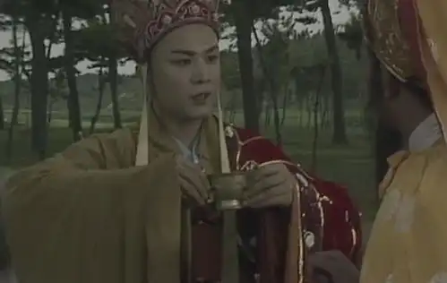表情西游中,唐僧喜欢喝的素酒究竟是啥荤酒又是什么酒腾讯新闻表情
