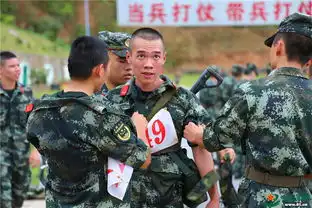 快看︱奔袭中的兵哥哥表情包也这么酷
