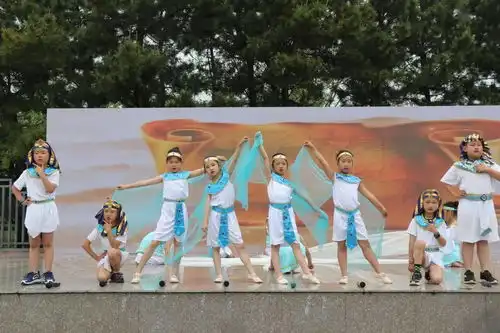童心向党,一带一路看世界市蜊江小学小公民全学科活动成果展演暨2021年六一庆典邀您共享
