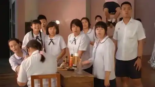 丑女变美女的瞬间,看在场所有人的表情你就知道了
