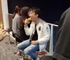 新的风暴来了lpl传奇选手100胜率ad王思聪复出
