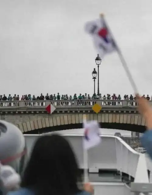 韩媒为何受伤的总是韩国不仅被叫成朝鲜,连国旗也变成中国的
