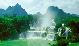 中越边境.德天跨国大瀑布通灵大峡谷明仕田园动车三天游
