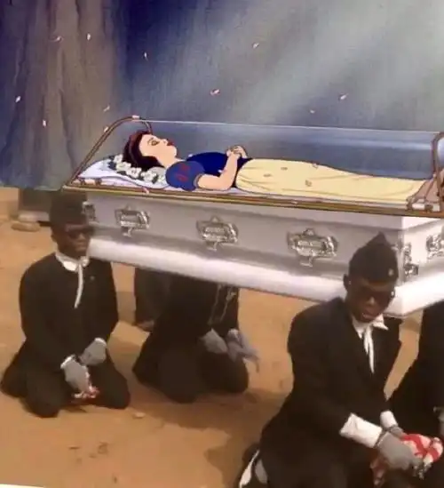 黑抬棺表情包黑哥一笑,生死难料
