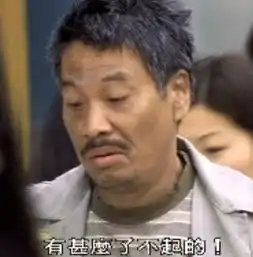 你绝对没见过玩王者荣耀最奇葩的游戏姿势
