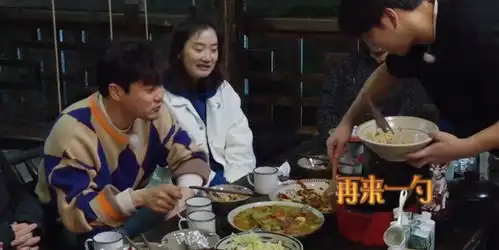 黄磊招牌蛋炒饭有多难吃答案全在彭昱畅碗里,演的太假
