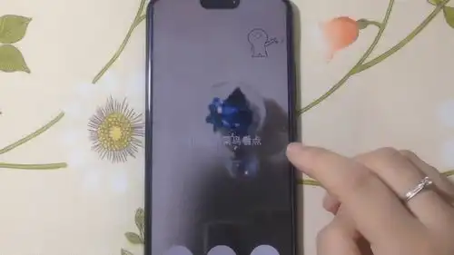 今天才知道,微信发视频能加字幕加表情包,太有趣了,快告诉朋友
