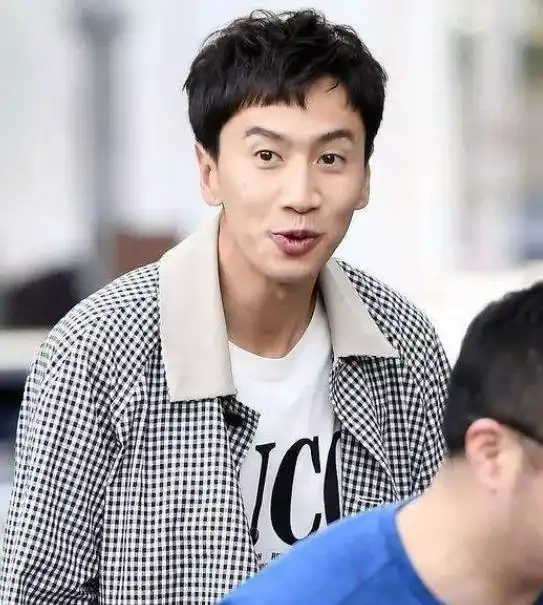 李光洙从runningman下车到底是为什么
