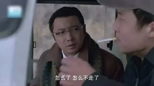 王宝强飞机上的举动,谁注意到空姐的表情,哈哈
