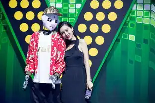 baby合体黄晓明表情娇羞露香肩红唇妖艳
