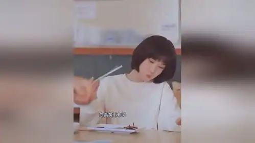 真的太可爱了,和闺蜜打招呼的方式也很奇特,可爱的小表情都想做表情包
