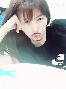 收表情包了,五角钱一斤求共享各家妹妹的沙雕表...
