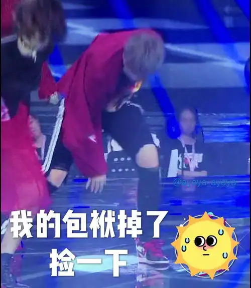 收表情包了,五角钱一斤求共享各家妹妹的沙雕表...
