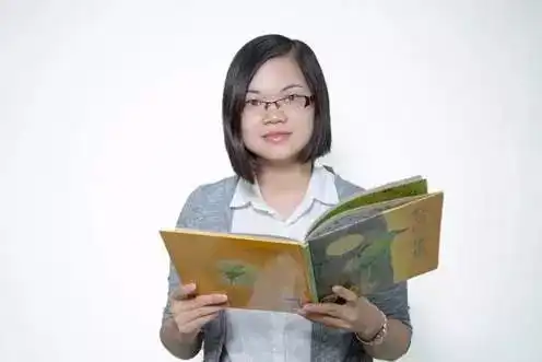 共享书屋展览开幕广州的小伙伴们动起来,你们的周六已被荒岛君承包啦

