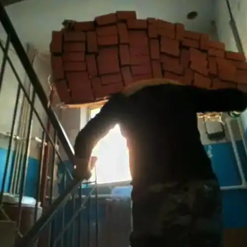 相亲失败去工地搬砖,我能否成功逆袭,抱得美人归
