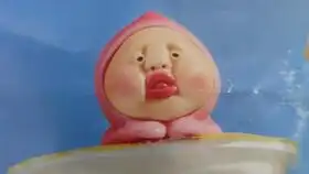 1岁萌娃酷似动漫人物屁桃君沉稳呆萌自带魔法表情被称忧郁表情包热点追踪
