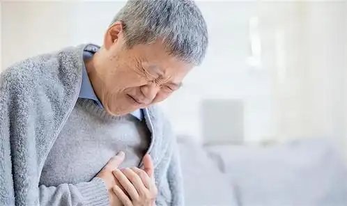 医生提醒过了60岁,宁可在家里坐着不动,别出门做这3件事
