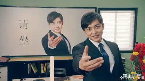 有哪些爱情公寓中张伟张益达的表情包
