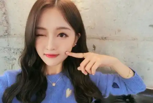 聪明的女人,都不会在这几个时间化妆,浪费钱还伤皮肤
