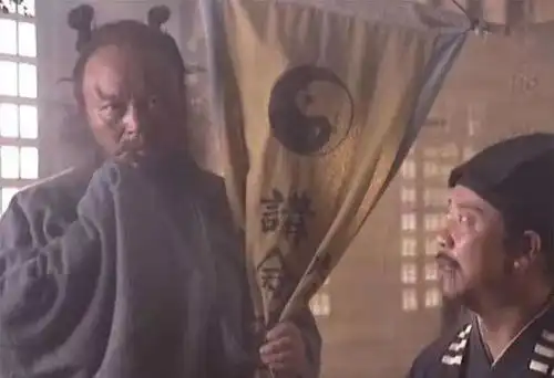 凭外形成武将专业户,演啥都像李逵,不思进取的康凯终于无戏可演
