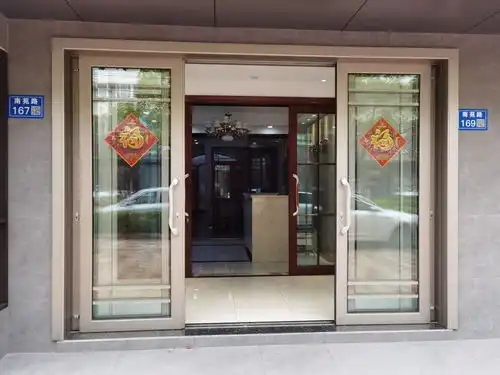 洛比亚门窗学无止境洛比亚扬州店产品培训
