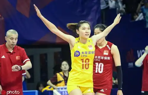 表情朱婷轮休世联赛中国女排30德国赢得奥运资格赛前哨战表情

