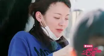 横冲直撞20岁杨超越献出最新表情包,为辣酱痛哭,笑死了
