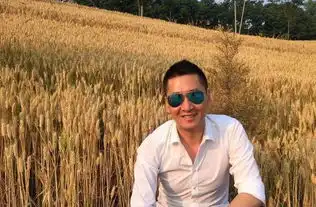 周杰很久不发言,一发言就被质问,10个字优雅回应网友
