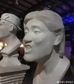 第一批去广美看毕业展的人已经回来了,据说你常用的表情包都在现场
