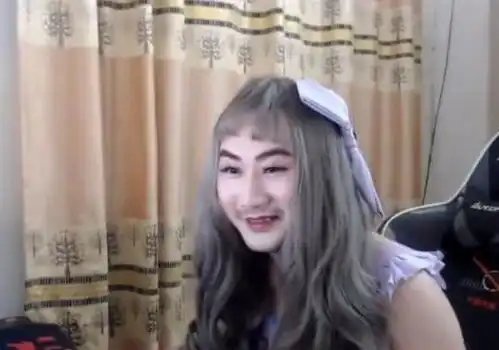 csgo茄子玩大的携手助理小杨哥共同开播,梦幻联动拉满期待
