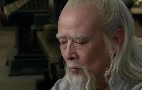 曹操为何不顾头疼要杀神医华佗,曹冲这事怪我
