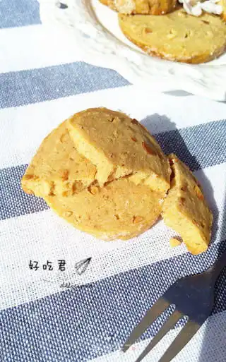 咖啡花生小饼干的做法咖啡花生小饼干怎么做吃好吃的喽520的菜谱
